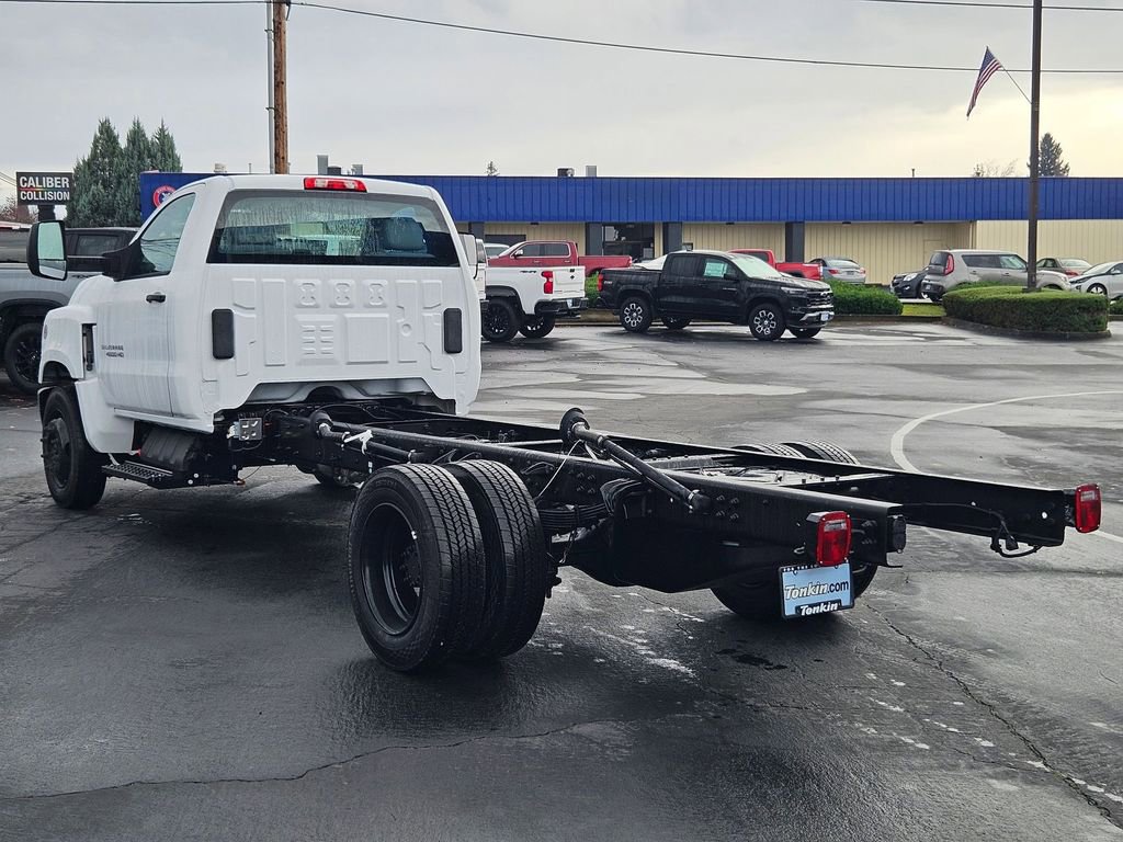 2025 Chevrolet Silverado 4500HD Work Truck photo 4