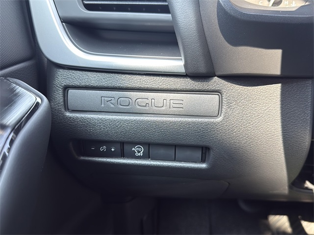 2026 Nissan Rogue S photo 7