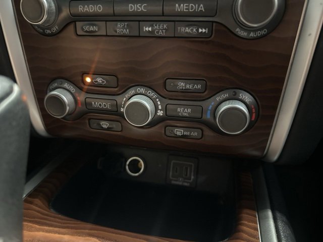 2019 Nissan Pathfinder Platinum photo 28