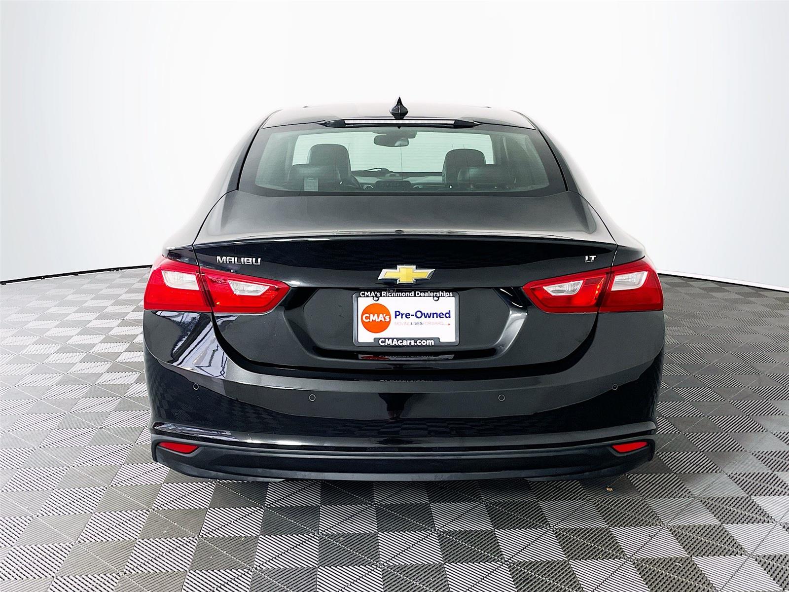 2018 Chevrolet Malibu 1LT photo 4