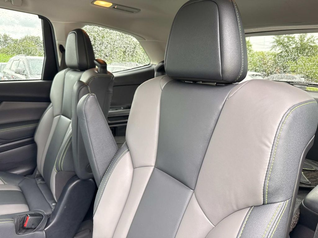 2024 Subaru Ascent Onyx Edition photo 12