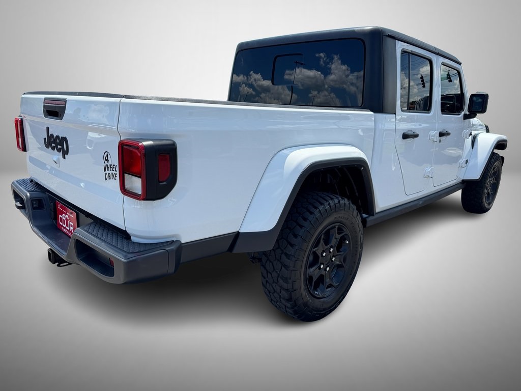 2023 Jeep Gladiator Willys photo 3
