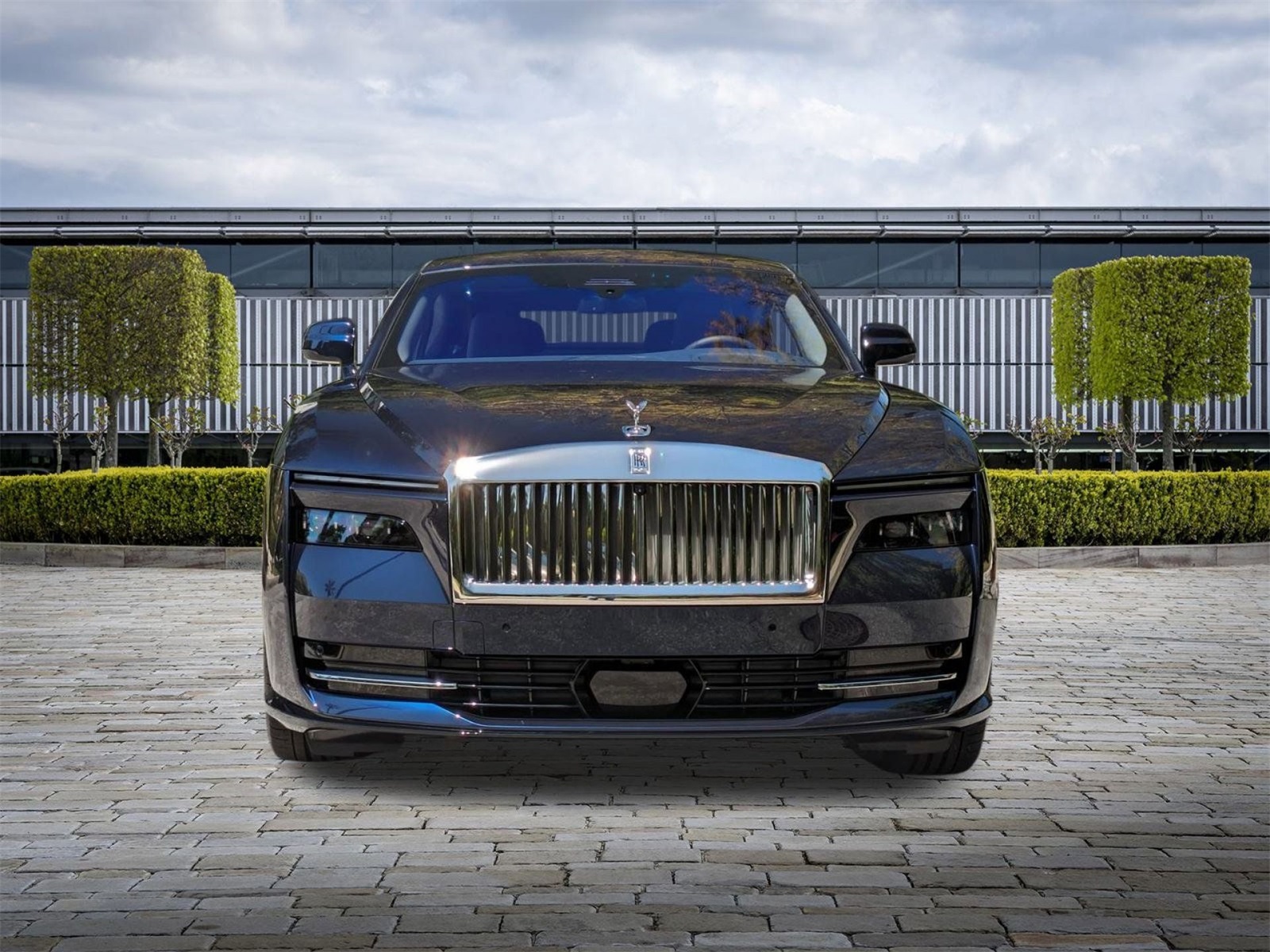 2024 Rolls Royce Spectre photo 4
