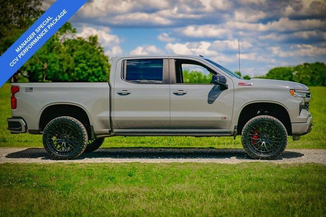 2025 Chevrolet Silverado 1500 RST photo 4