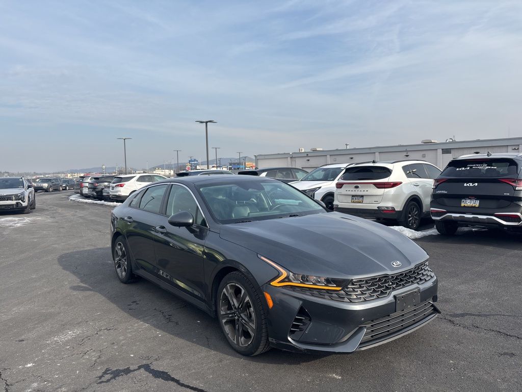 2021 Kia K5 EX's photo