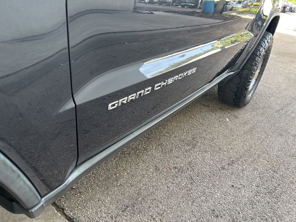 2015 Jeep Grand Cherokee Laredo photo 11