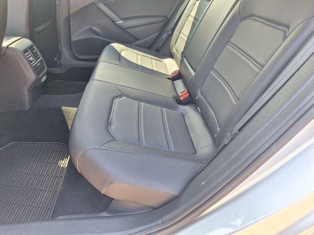 2021 Volkswagen Passat 2.0T SE photo 21