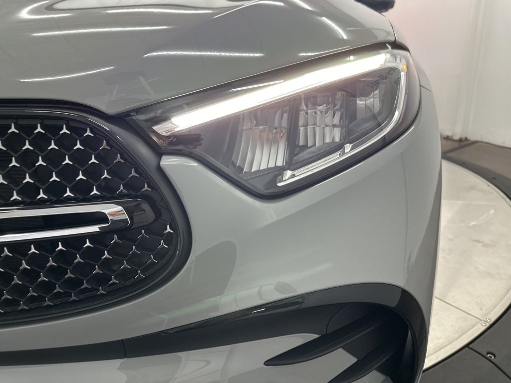 2026 Mercedes Benz GLC 300 4MATIC photo 27