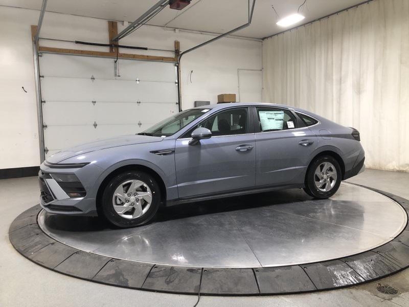 2025 Hyundai Sonata SE photo 4