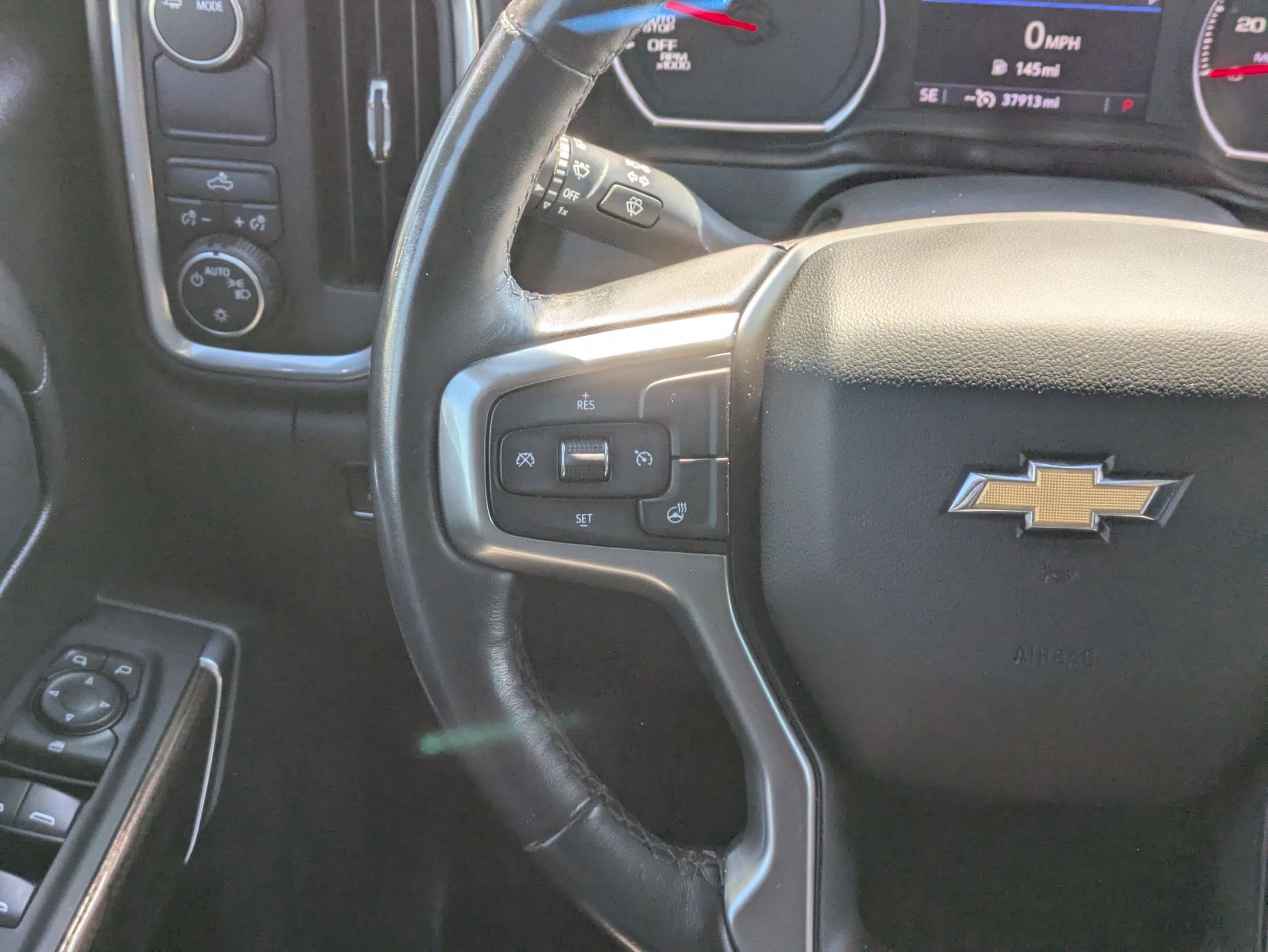 2021 Chevrolet Silverado 1500 LT photo 22