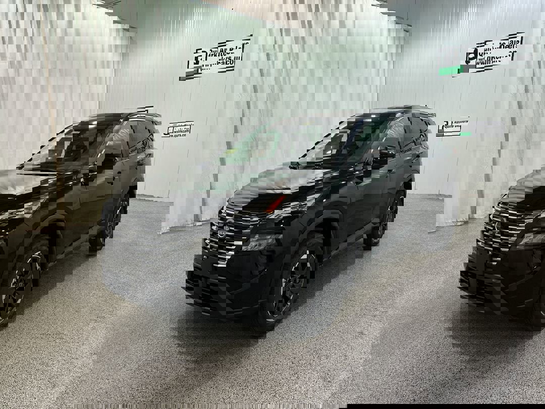 2026 Nissan Rogue SV photo 3