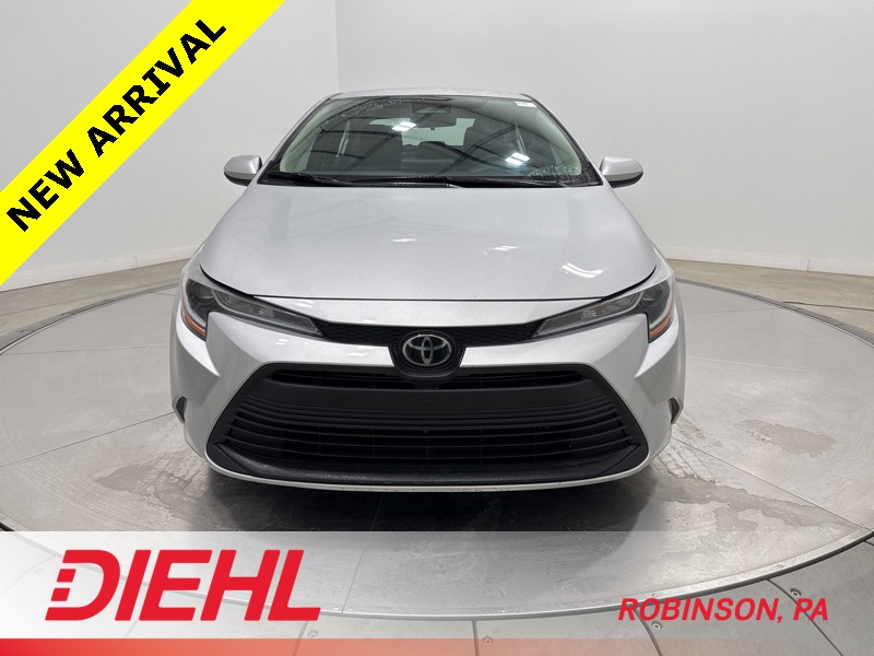 2024 Toyota Corolla LE photo 2