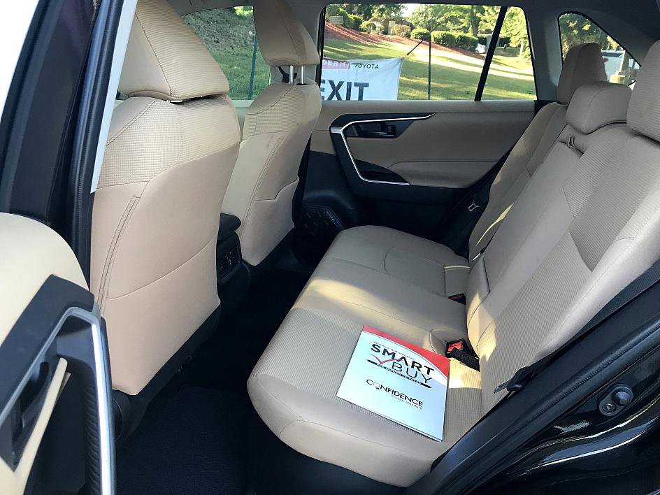 2024 Toyota RAV4 Hybrid LE photo 10