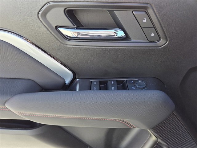 2025 Chevrolet Colorado Z71 photo 8