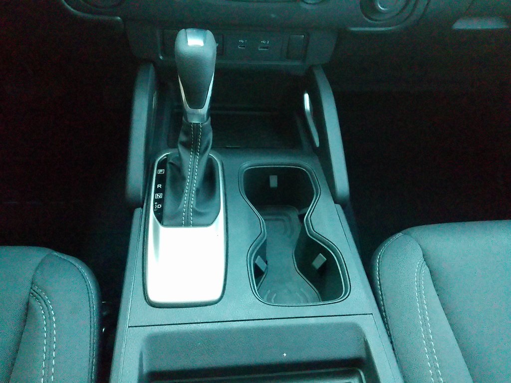2025 Nissan Frontier SV photo 24