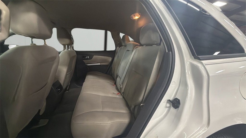 2013 Ford Edge SE photo 18