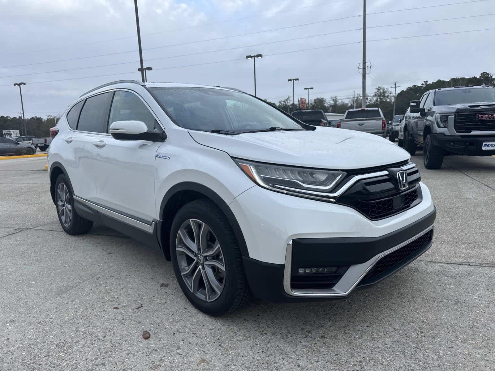 2022 Honda CR-V Touring's photo