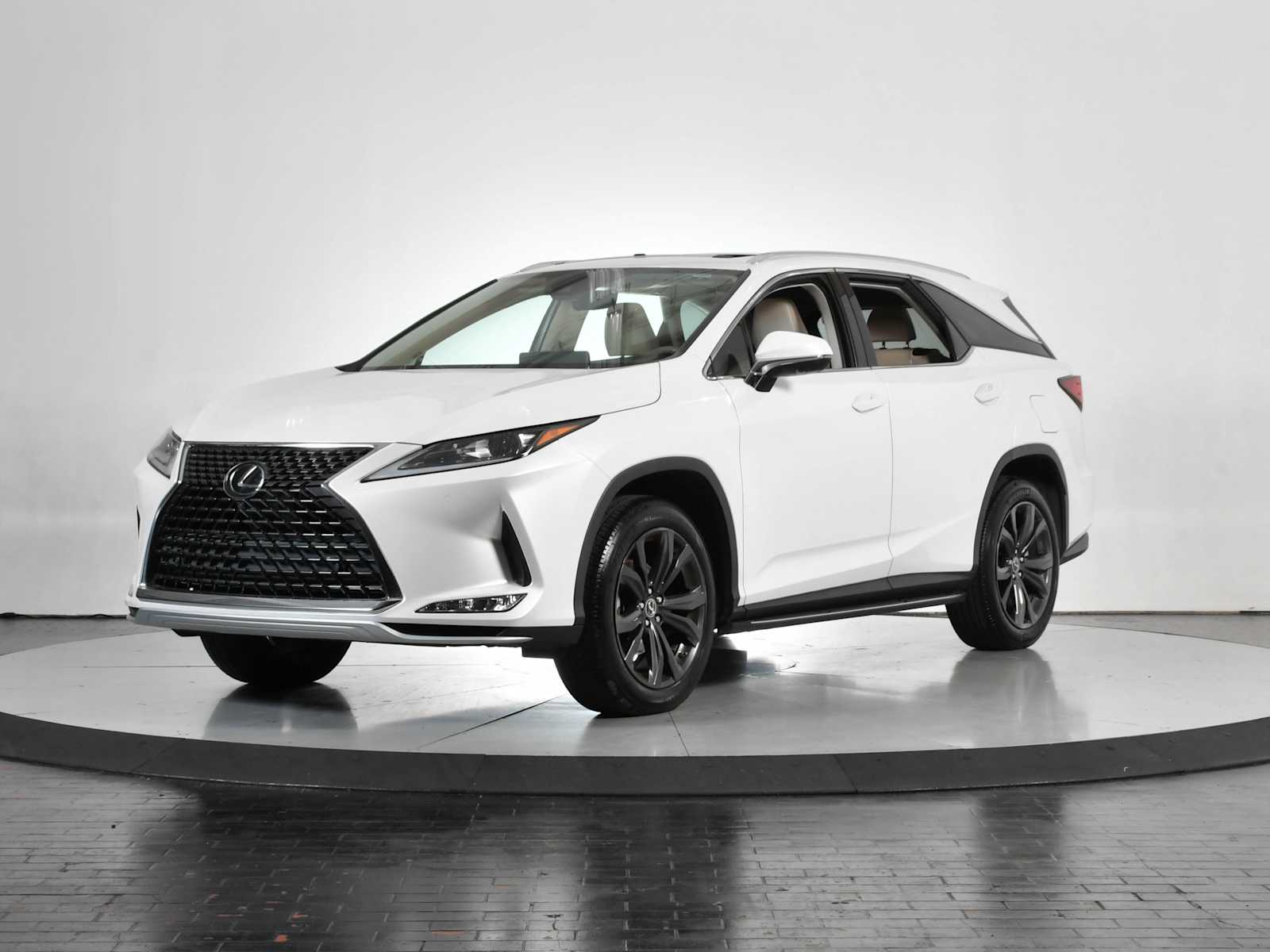 2022 Lexus RX 350's photo