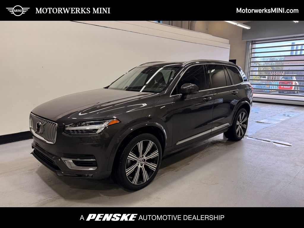 2024 Volvo XC90 Plus's photo