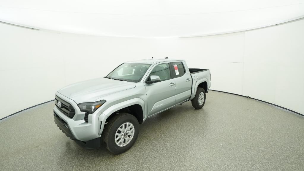 2025 Toyota Tacoma SR5's photo