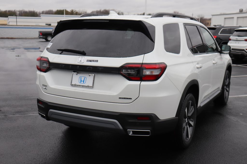 2025 Honda Pilot Touring photo 4
