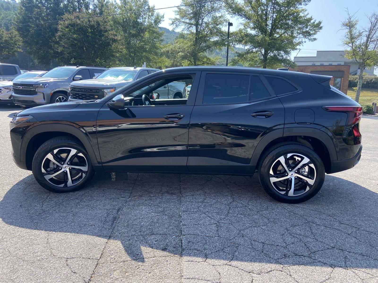 2024 Chevrolet Trax 1 photo 25