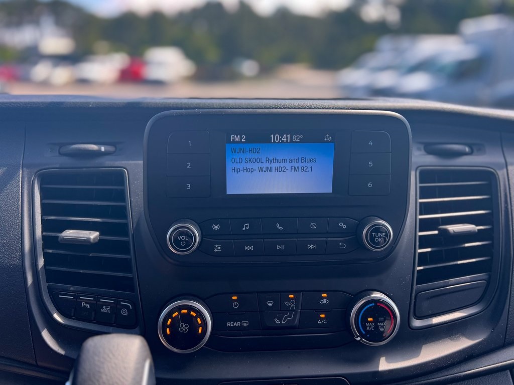 2020 Ford Transit Passenger XL photo 31