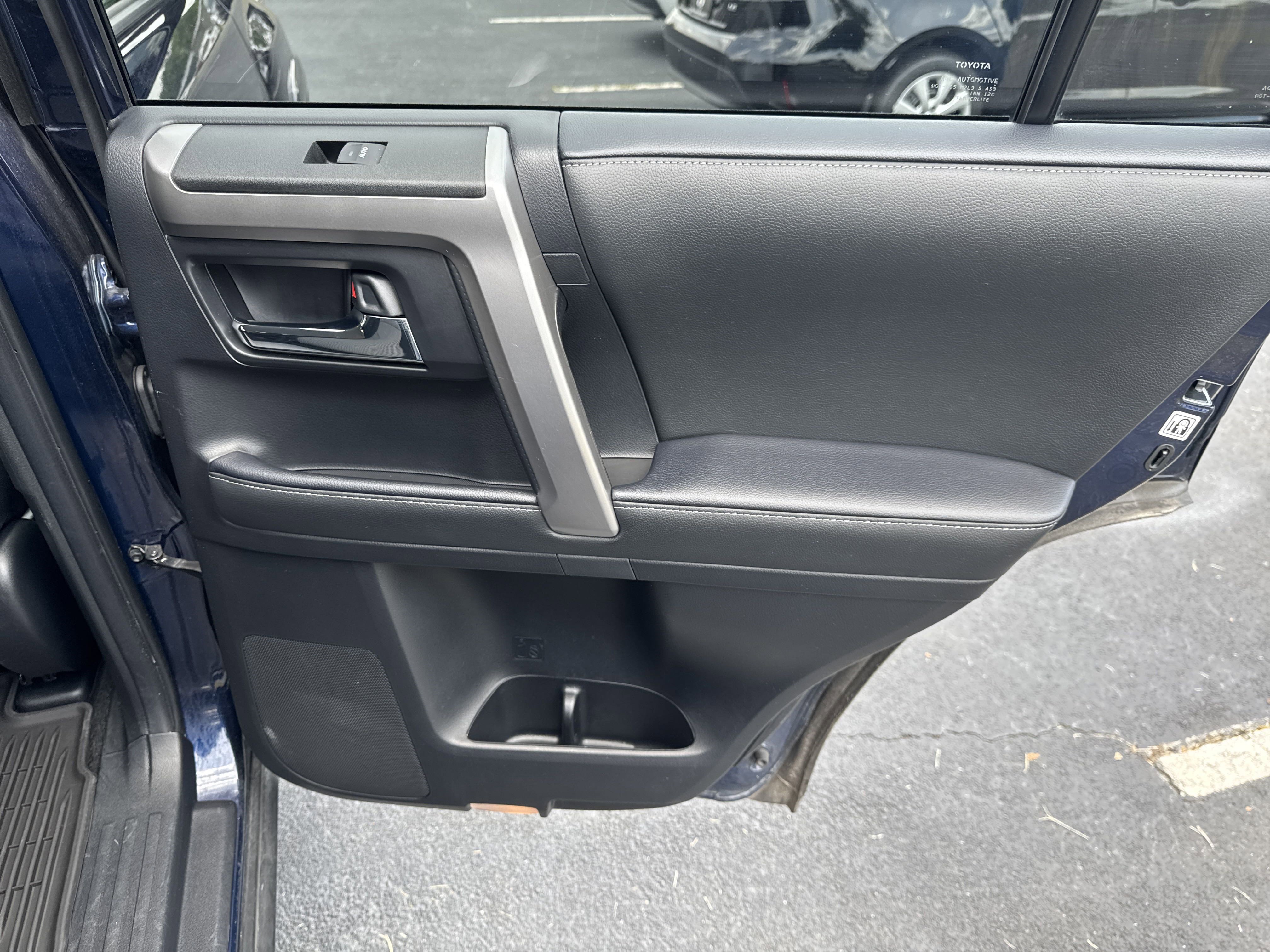 2024 Toyota 4Runner SR5 photo 17