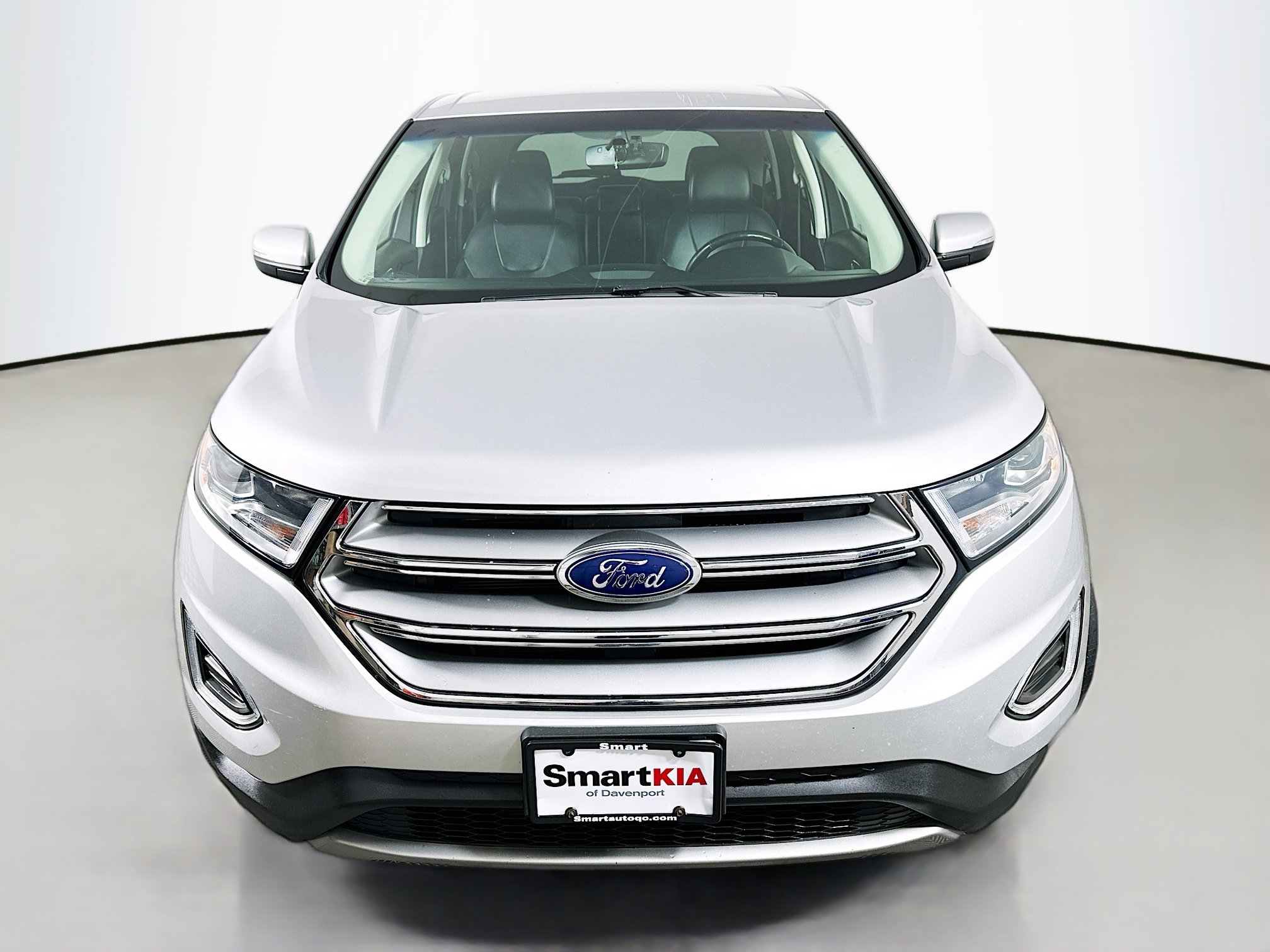 2017 Ford Edge Titanium photo 2