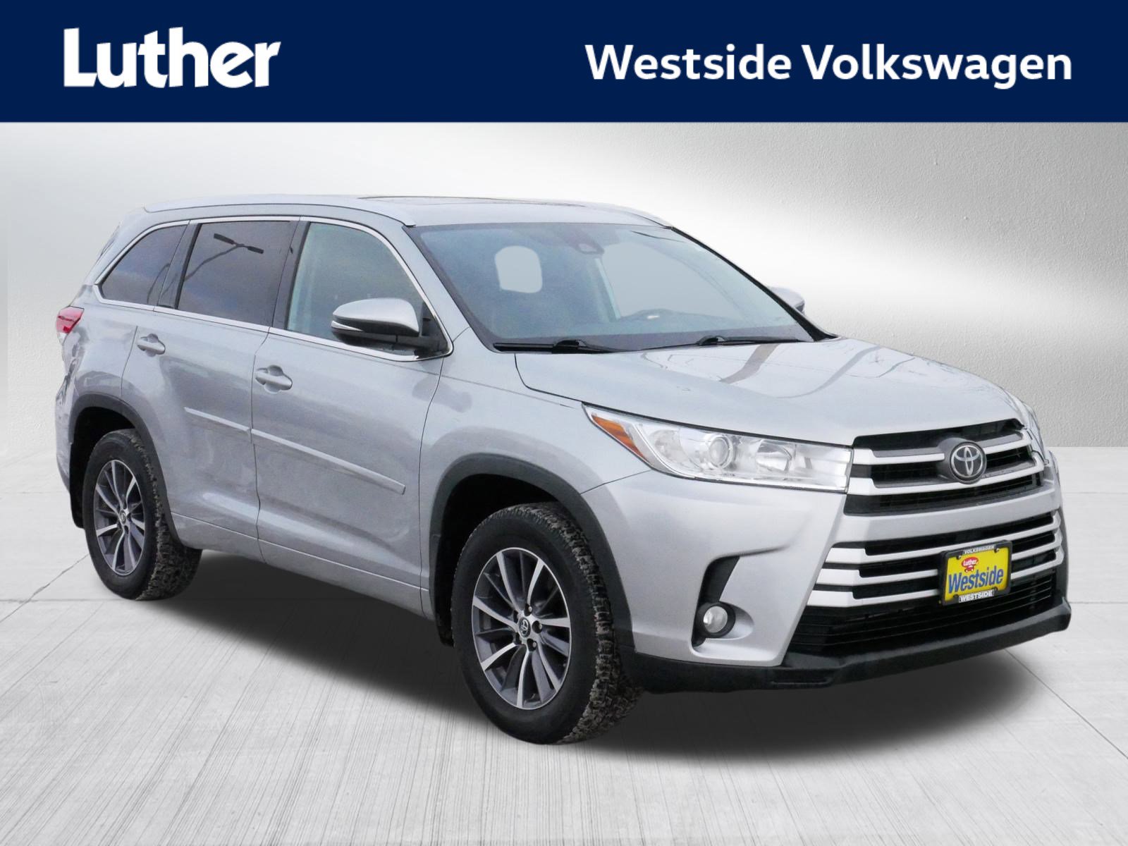 2018 Toyota Highlander XLE's photo