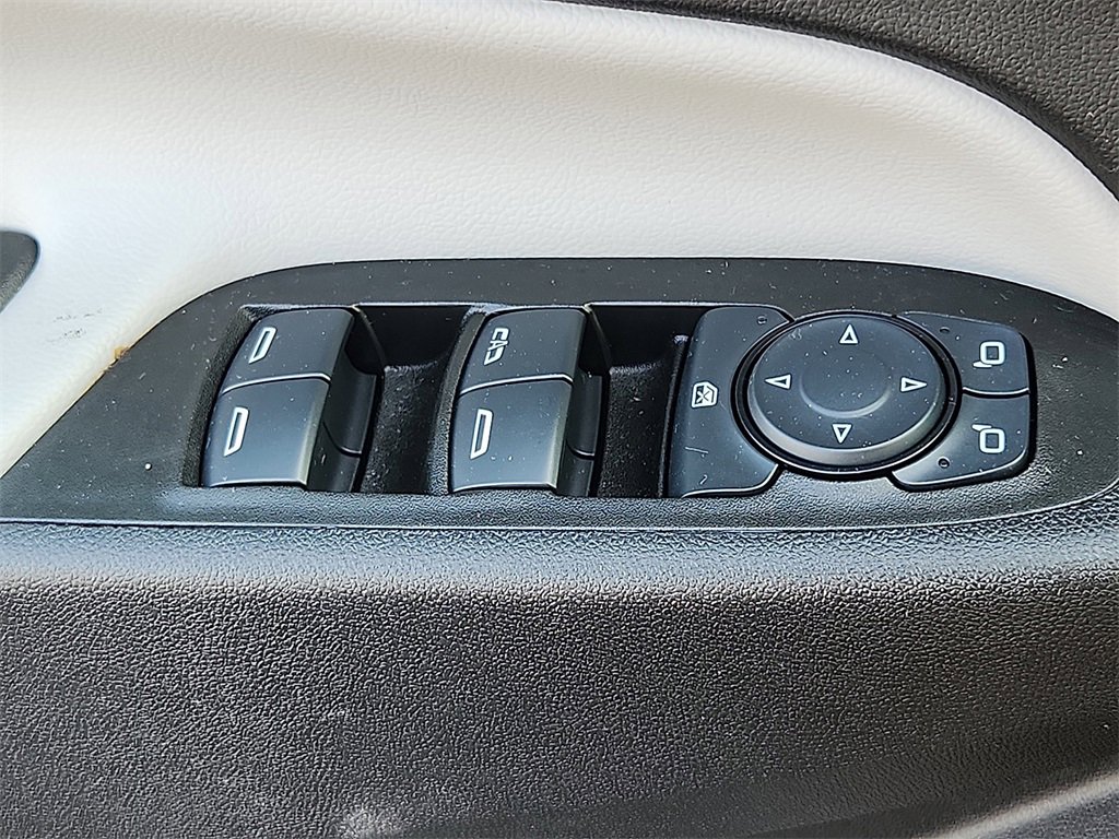 2024 Chevrolet Equinox LS photo 24