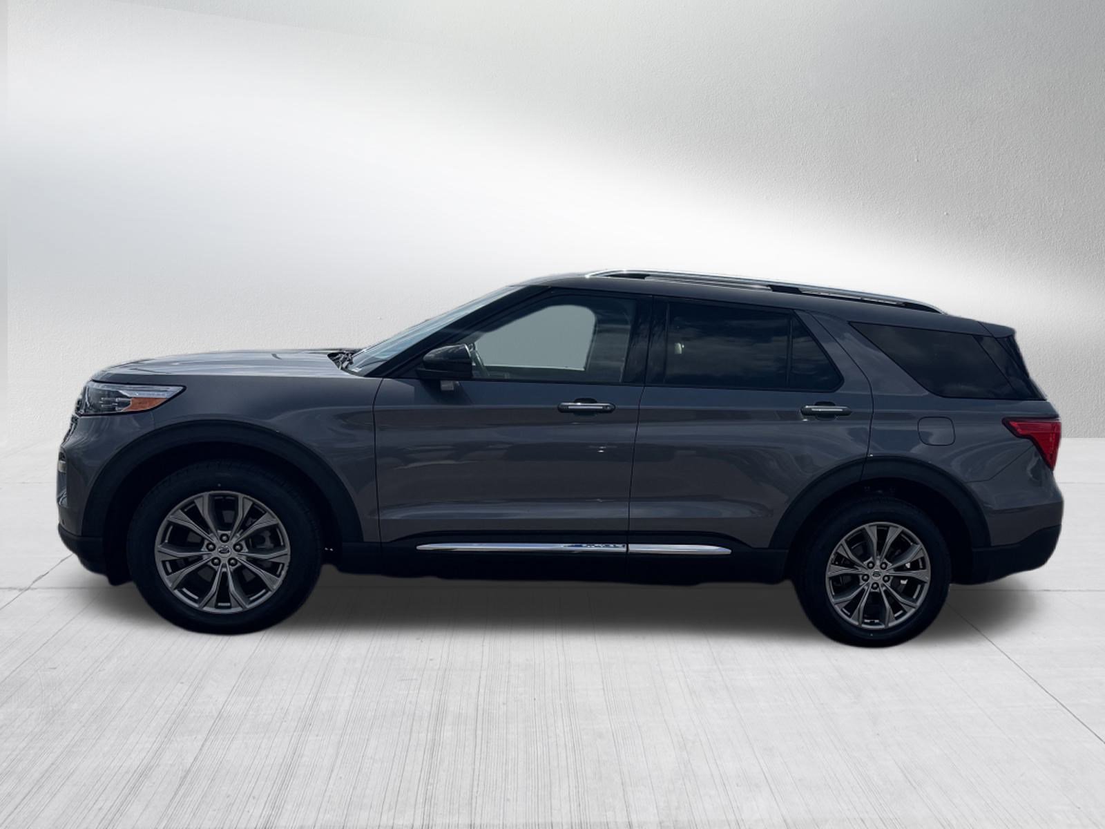 2022 Ford Explorer XLT photo 4