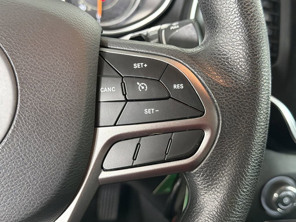 2020 Jeep Cherokee Latitude photo 23