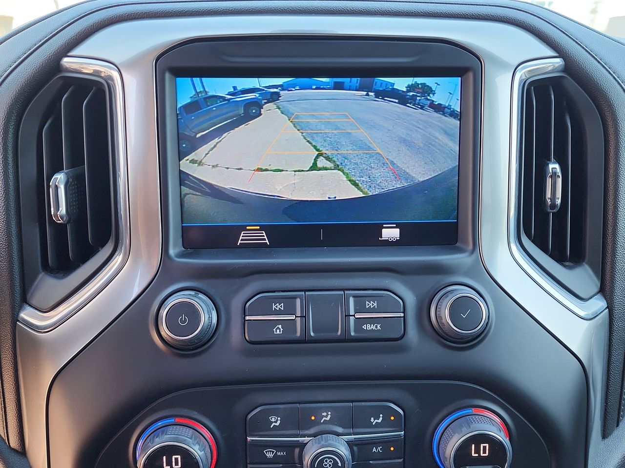 2022 Chevrolet Silverado 1500 LT photo 15