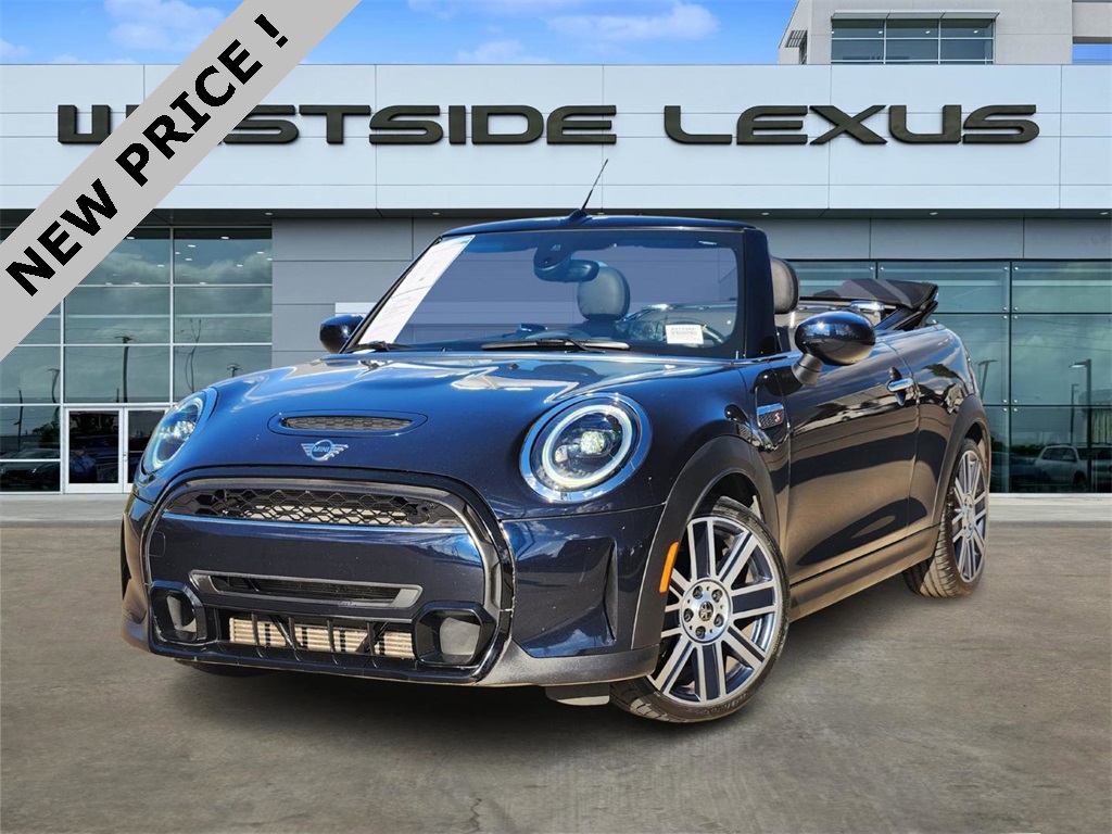 2022 MINI Convertible S's photo
