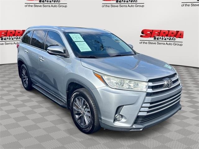 2017 Toyota Highlander XLE's photo