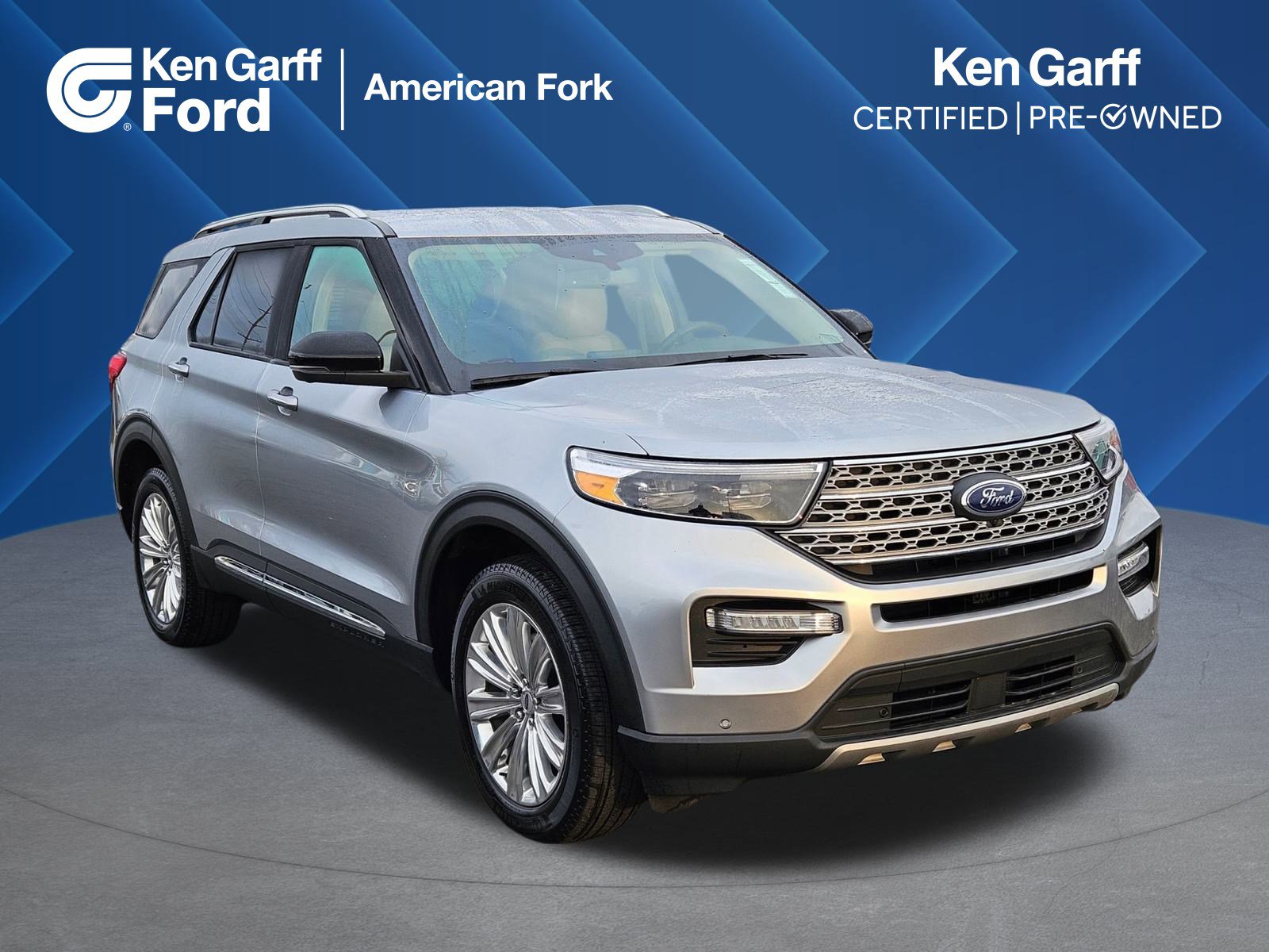 2023 Ford Explorer Limited's photo