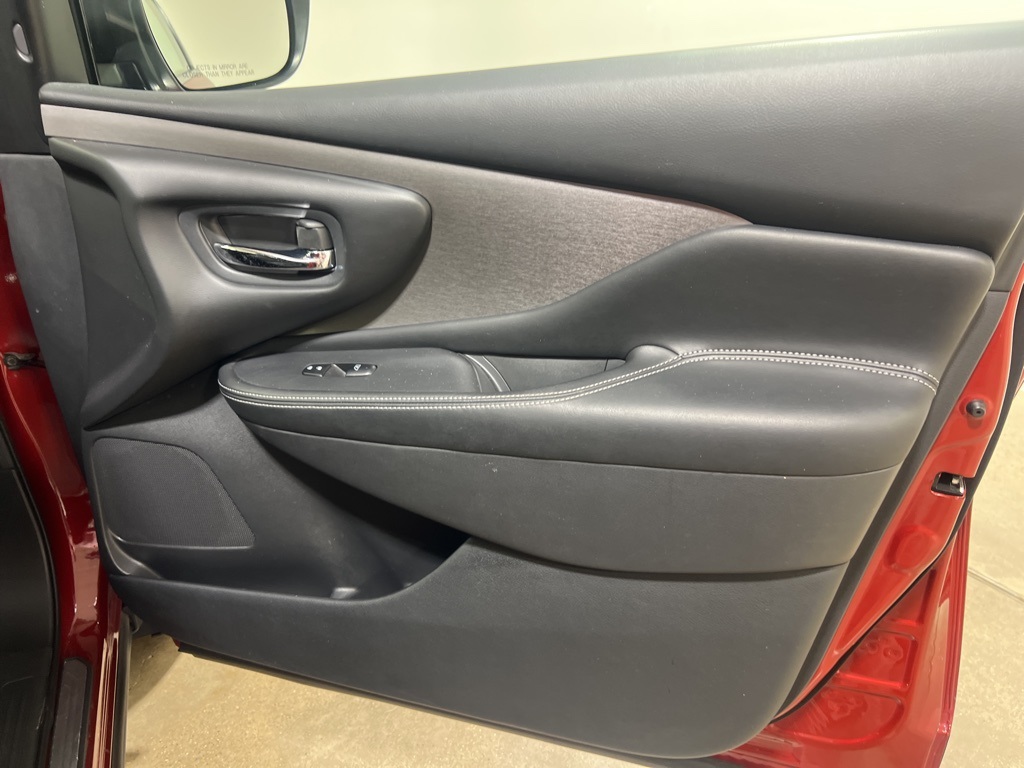2019 Nissan Murano SV photo 21