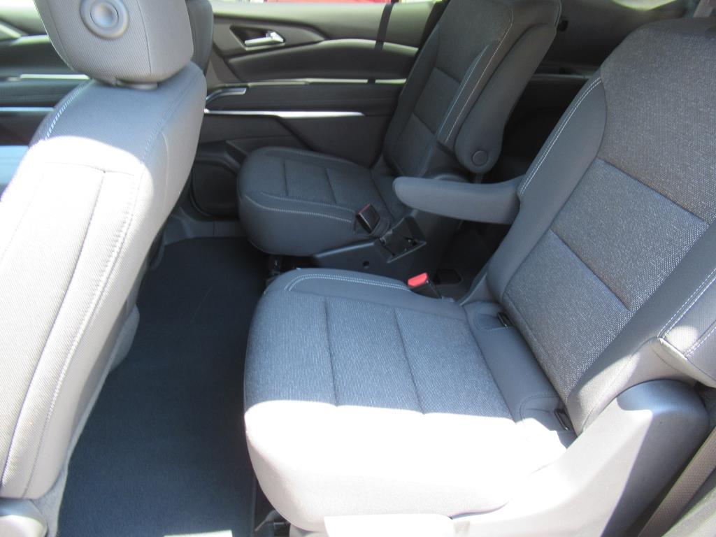 2025 Chevrolet Traverse photo 24