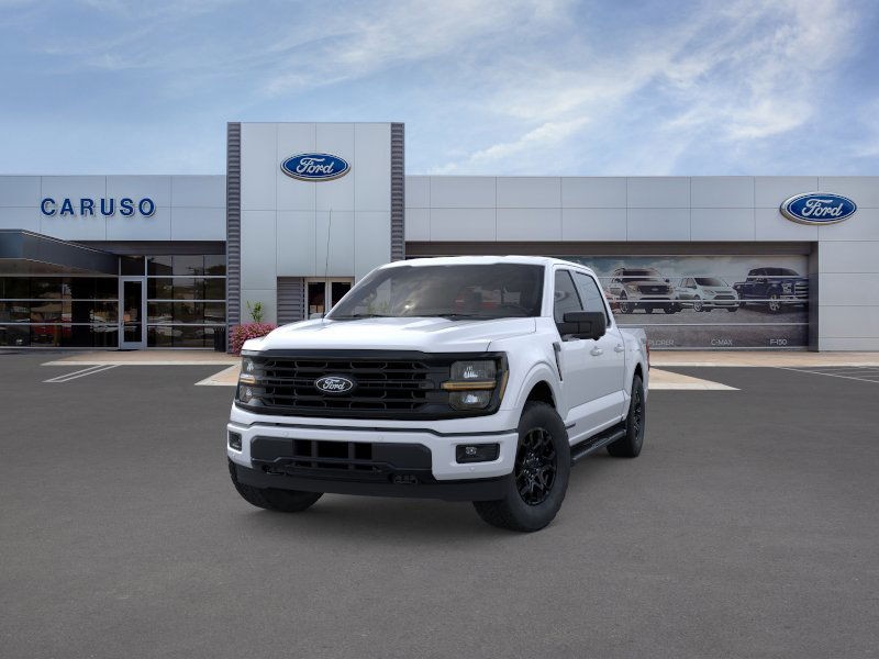 2025 Ford F-150 XLT photo 2