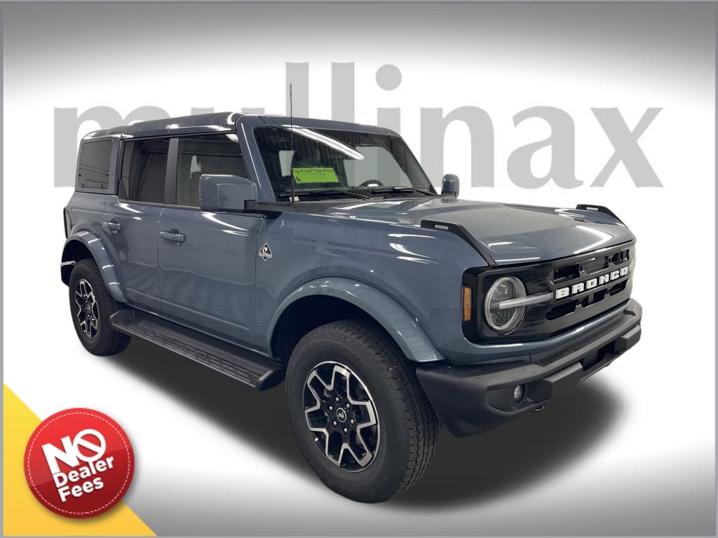 2025 Ford Bronco 4-Door Outer Banks's photo