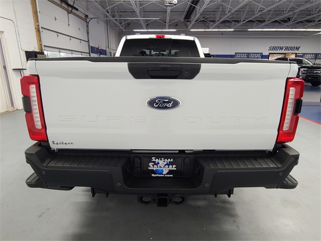 2024 Ford F-350 XL photo 5