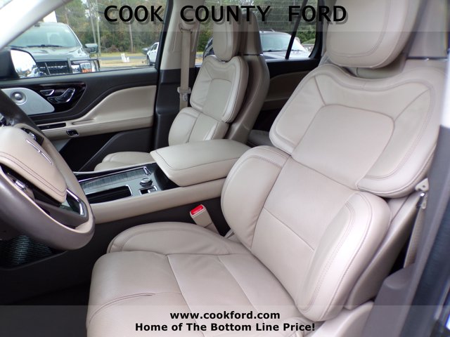 2022 Lincoln Aviator Reserve photo 2