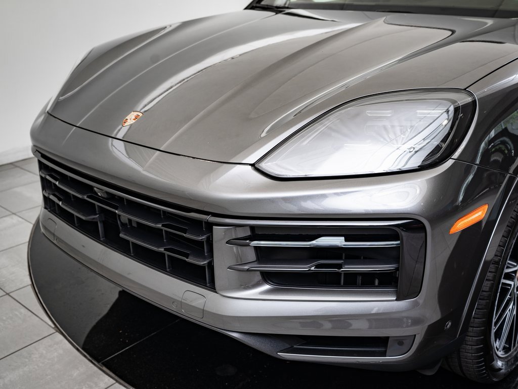 2024 Porsche Cayenne photo 14