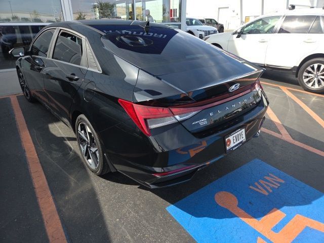 2023 Hyundai Elantra Hybrid Limited photo 4