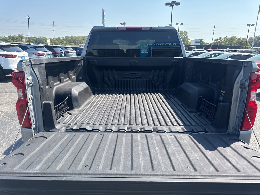 2024 Chevrolet Silverado 1500 LT photo 14