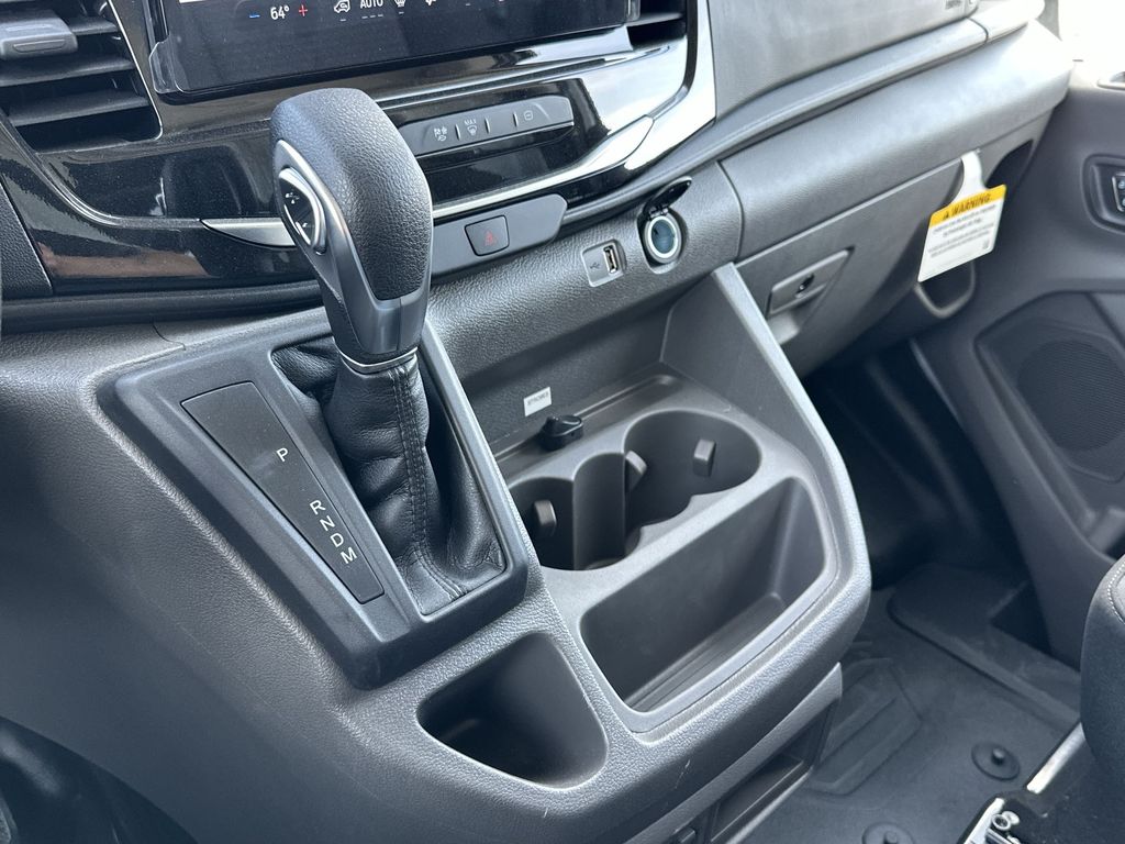 2024 Ford Transit Cutaway photo 22