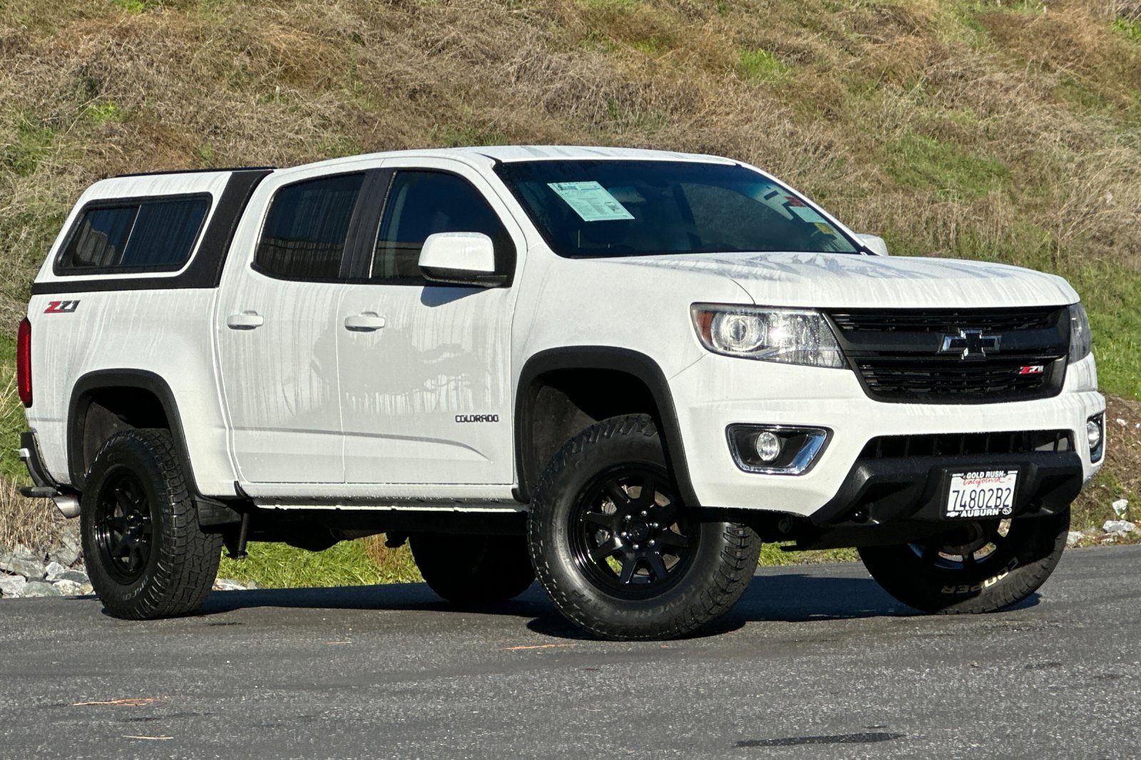 2017 Chevrolet Colorado Z71 photo 2