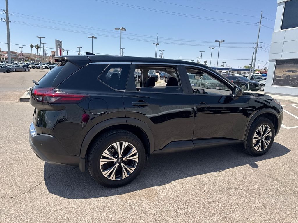 2023 Nissan Rogue SV photo 6