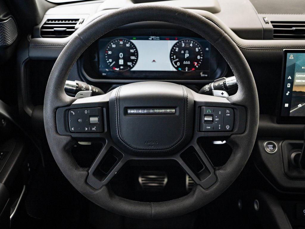 2022 Land Rover Defender 90 V8 photo 2